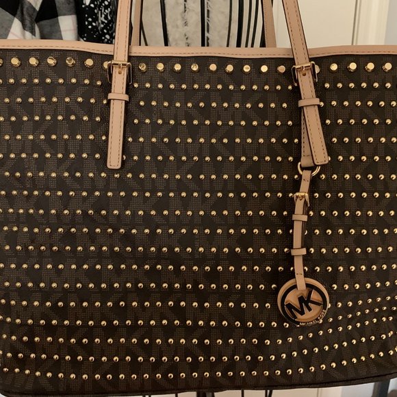 NWT! MICHAEL KORS MK STUDDED JET SET TRAVEL TOTE BAG WITH DUST BAG - Picture 7 of 13